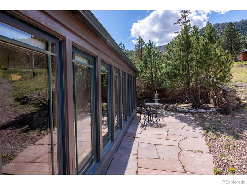 655 Kiowa Rd, Lyons, CO 80540