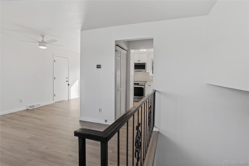 4560 Lake Cir, Centennial, CO 80121