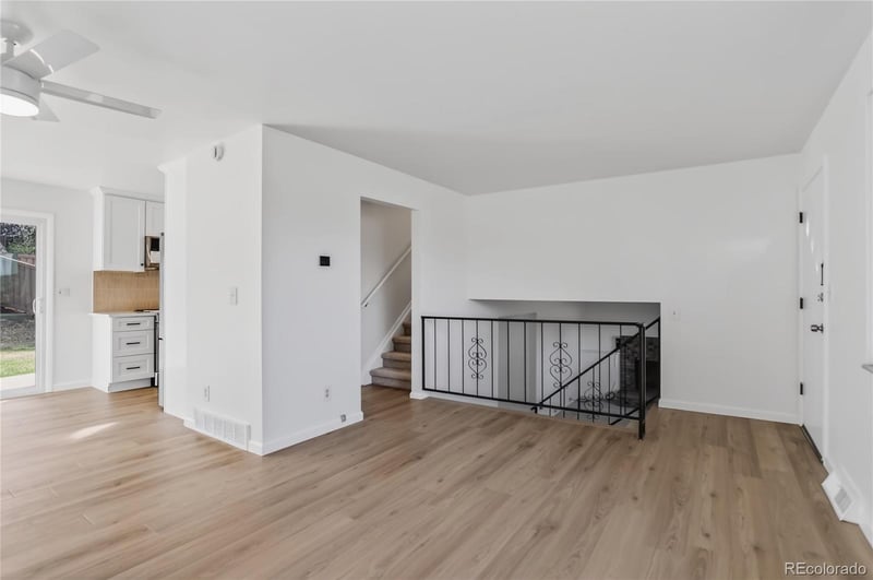 4560 Lake Cir, Centennial, CO 80121