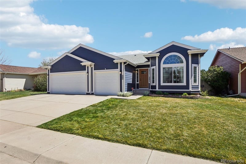 5290 E Kensington Ave, Castle Rock, CO 80104