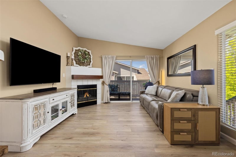 8334 Pebble Creek Way #201, Highlands Ranch, CO 80126