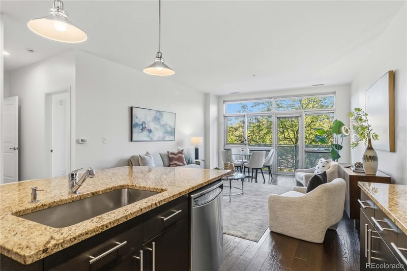 2958 Syracuse St #205, Denver, CO 80238