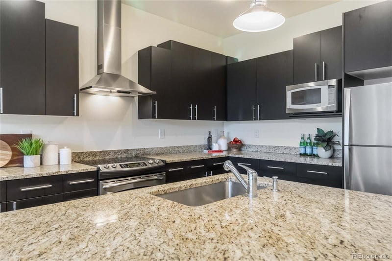 2958 Syracuse St #205, Denver, CO 80238