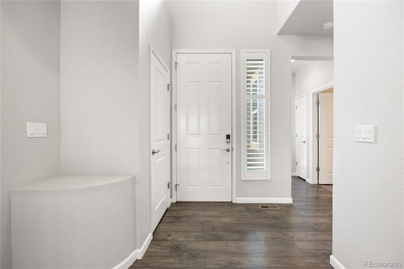 6693 Muscadine Ct, Aurora, CO 80016