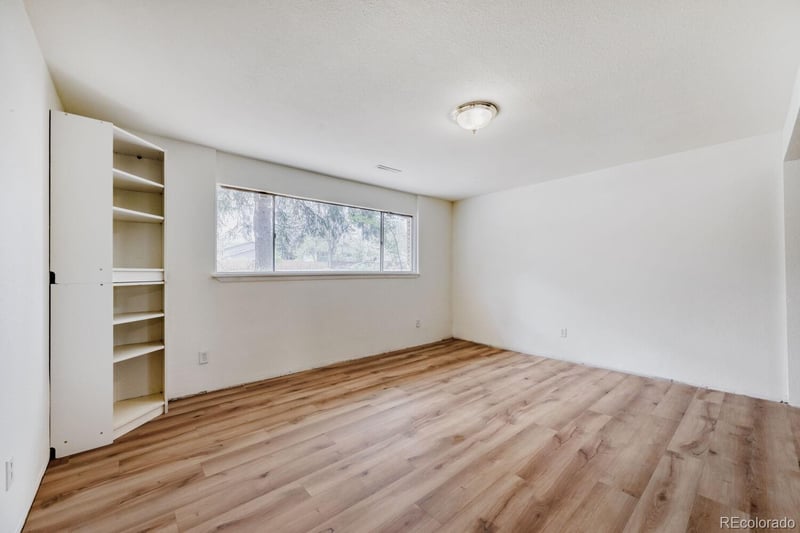 1138 Hover St, Longmont, CO 80501