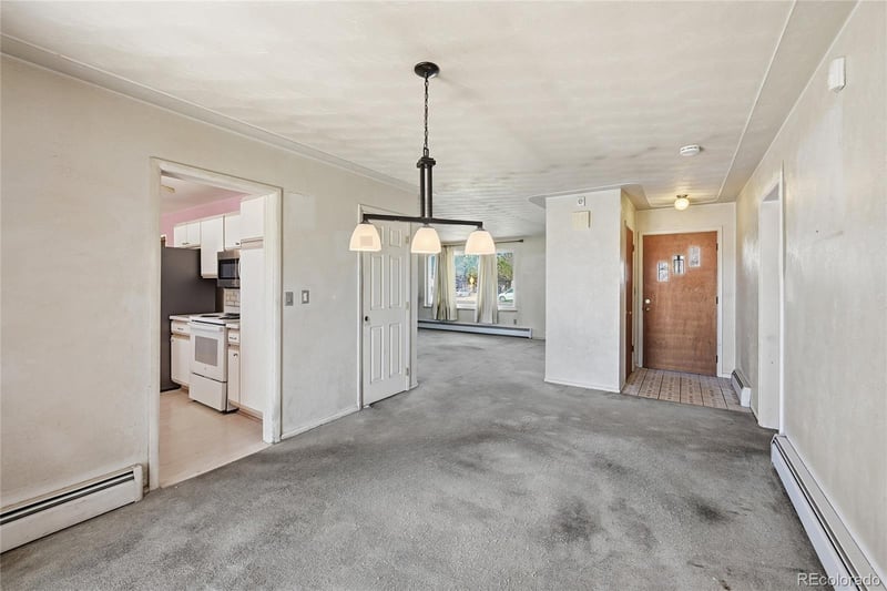 15990 13th Ave, Aurora, CO 80011