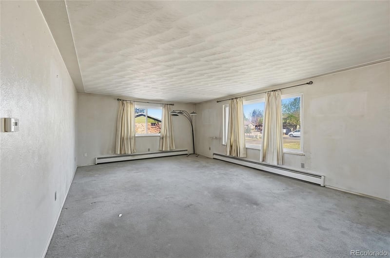 15990 13th Ave, Aurora, CO 80011