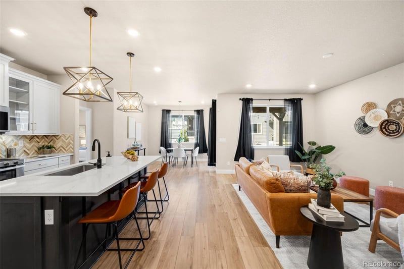 9792 Banner Peak St, Littleton, CO 80125