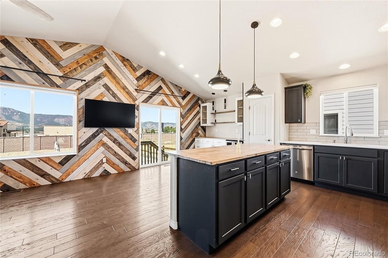 17916 Lapis Ct, Monument, CO 80132