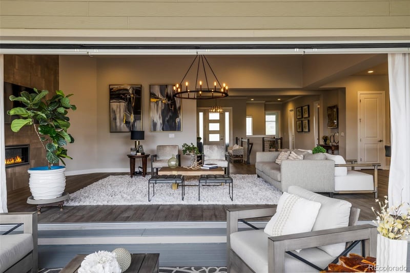 27681 Lakeview Dr, Aurora, CO 80016