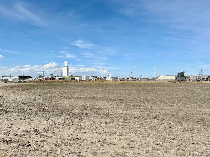 321 Jacks Ln, Sterling, CO 80751