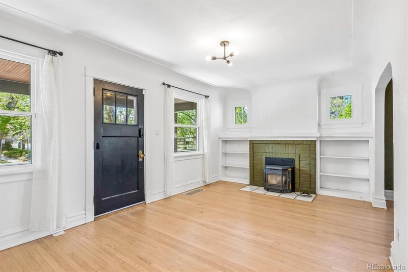 2290 Holly St, Denver, CO 80207