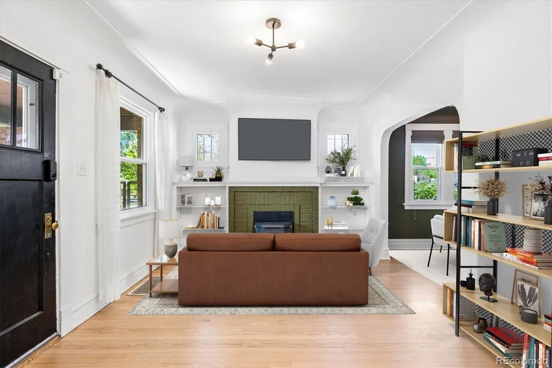 2290 Holly St, Denver, CO 80207