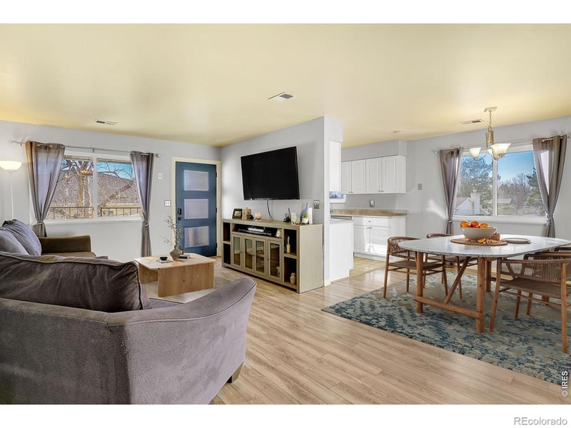 9848 Appletree Pl, Thornton, CO 80260