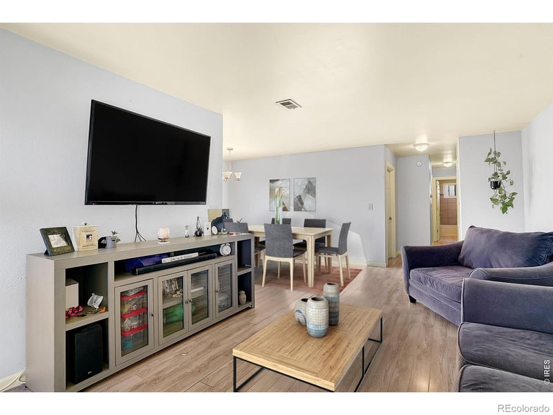 9848 Appletree Pl, Thornton, CO 80260