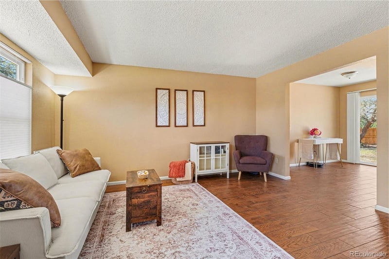 17229 Progress Ave, Centennial, CO 80015