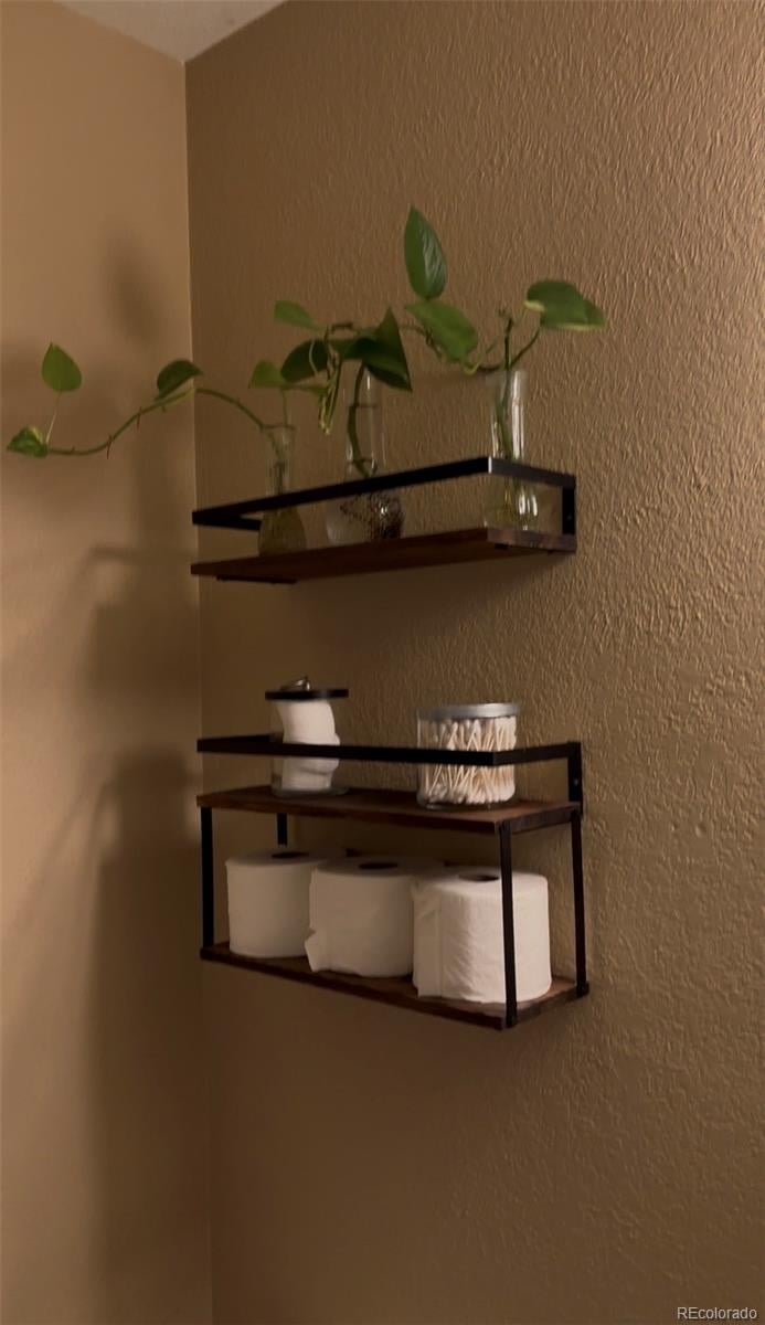 17229 Progress Ave, Centennial, CO 80015