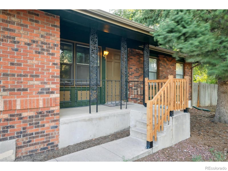 700 Riverbend Dr, Fort Collins, CO 80524