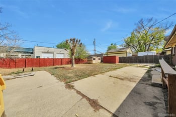 5718 Iris St, Arvada, CO 80002