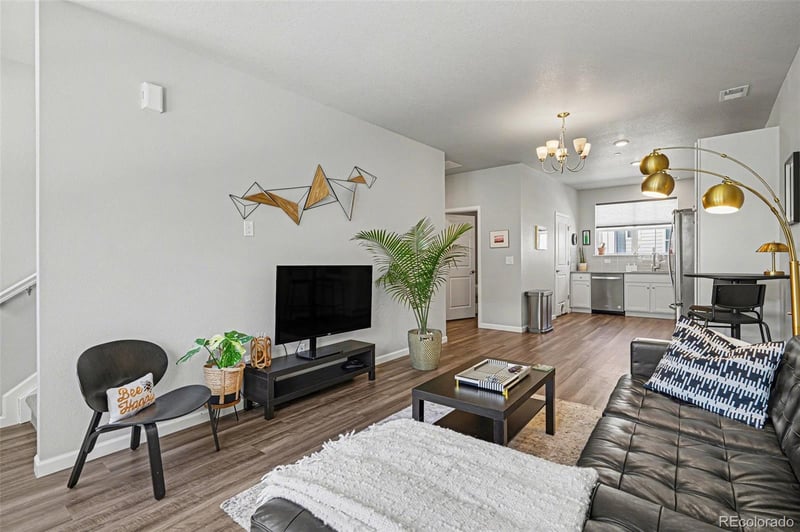 6998 Ipswich Ct, Castle Pines, CO 80108