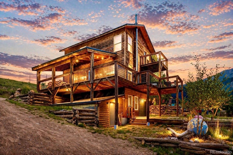 301 3rd St, Creede, CO 81130