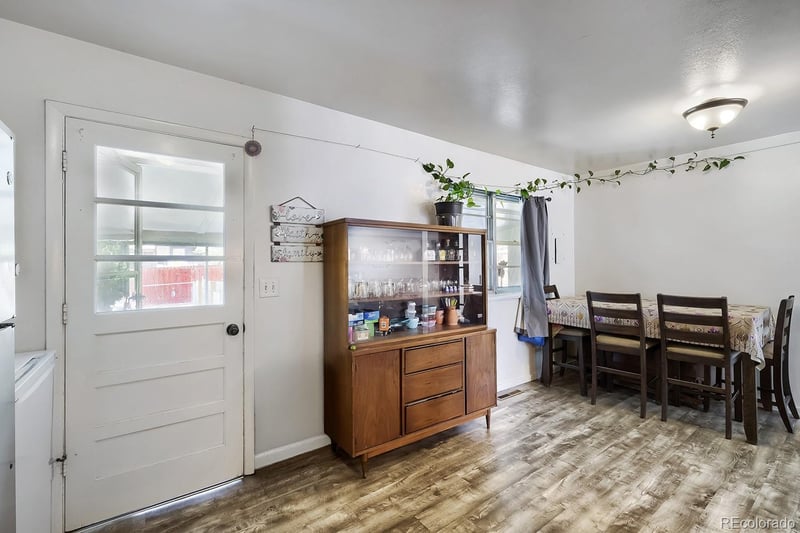 126 Roosevelt St, Colorado Springs, CO 80909