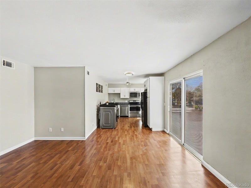 968 Peoria St, Aurora, CO 80012