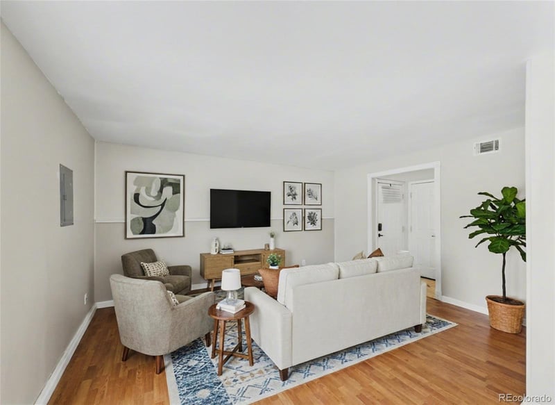 968 Peoria St, Aurora, CO 80012