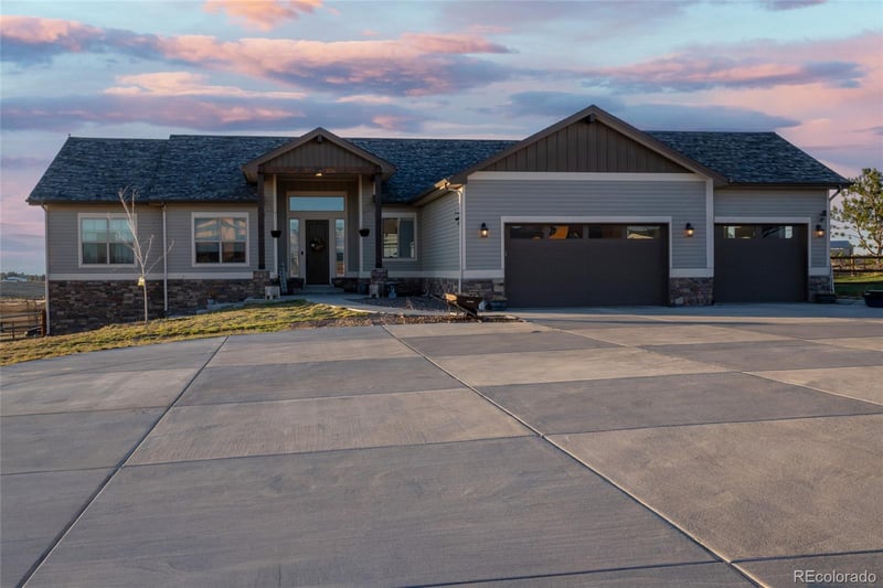 1899 Joseph Cir, Elizabeth, CO 80107