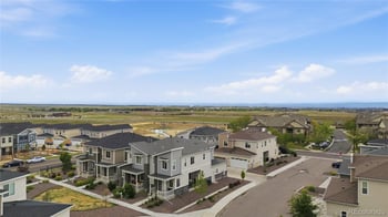 23526 5th Pl, Aurora, CO 80018