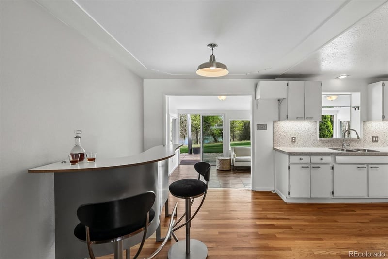 9210 52nd Ave, Arvada, CO 80002