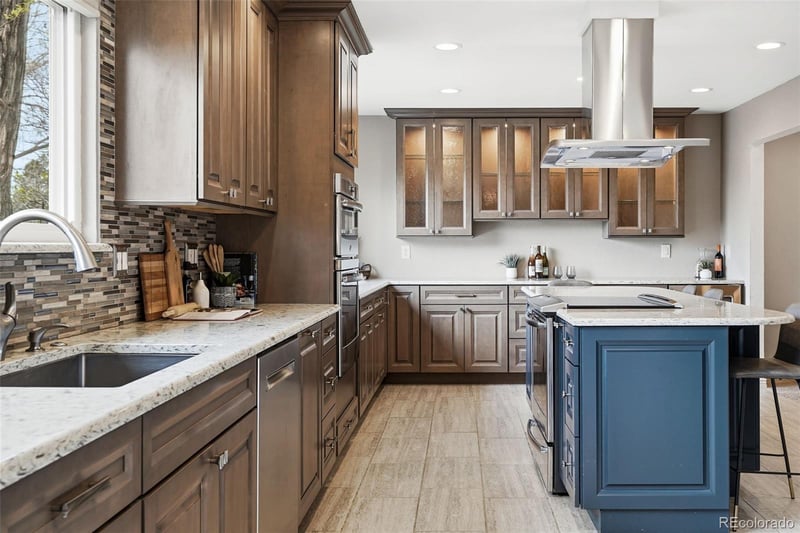 142 Plum Creek Pl, Highlands Ranch, CO 80126