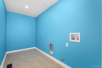 12978 Elgin Dr, Denver, CO 80239