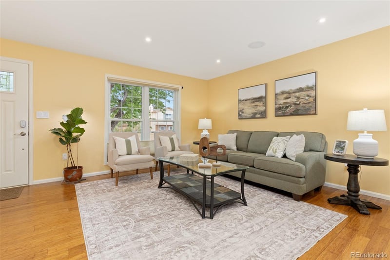 1137 Maple Cir, Broomfield, CO 80020