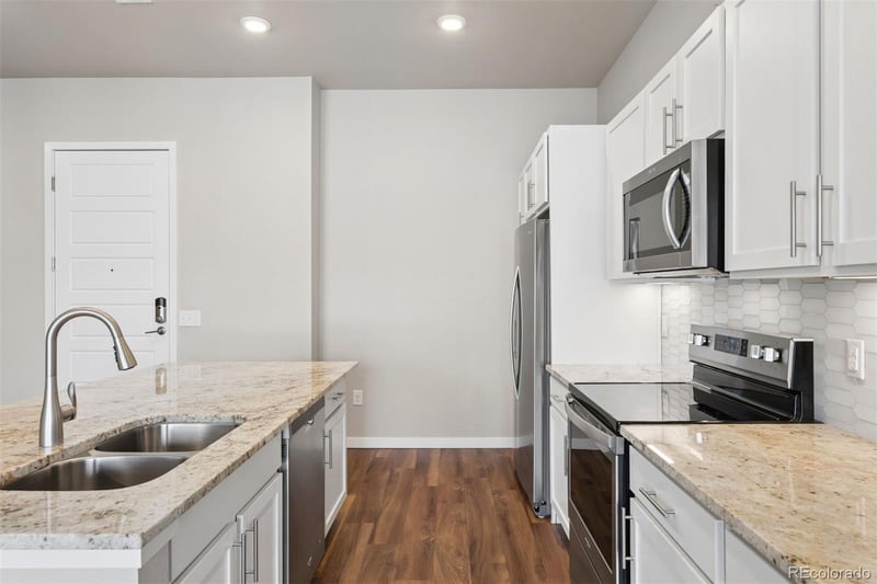 480 Fremont Pl #402, Centennial, CO 80122