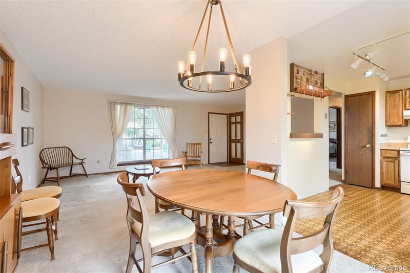 18120 Asbury Dr, Aurora, CO 80013