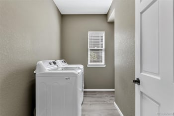 5645 Shawnee St, Aurora, CO 80015