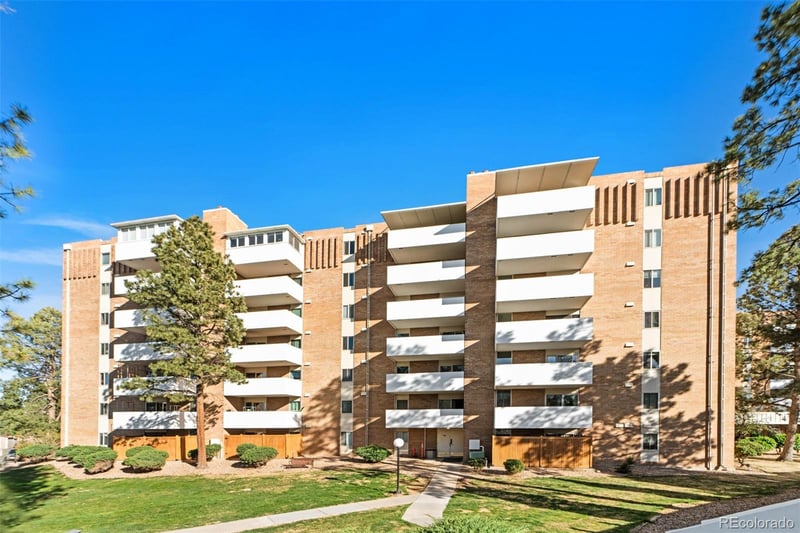 2880 S Locust St #709N, Denver, CO 80222