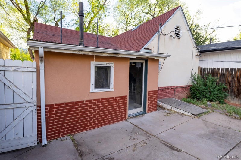 2904 W Platte Ave, Colorado Springs, CO 80904