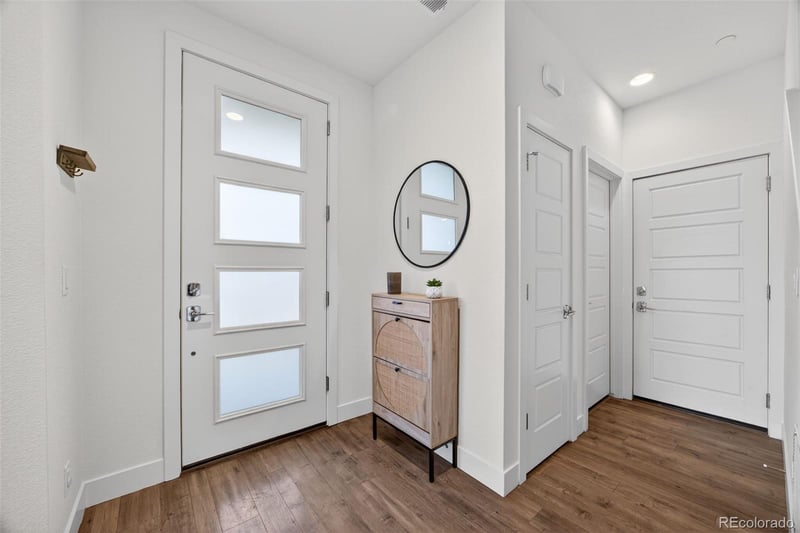 19518 Sunset Cir, Centennial, CO 80015