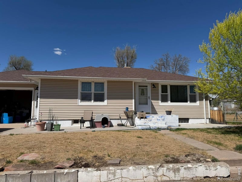 37425 Railroad St, Wray, CO 80758