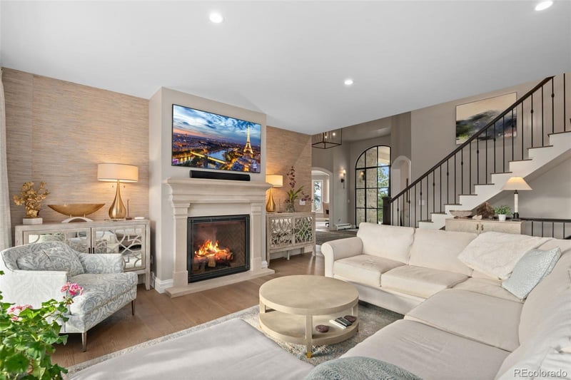 284 Skyhill Dr, Evergreen, CO 80439