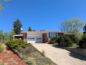 8223 62nd Pl, Arvada, CO 80004