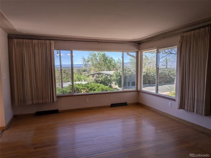 8223 62nd Pl, Arvada, CO 80004