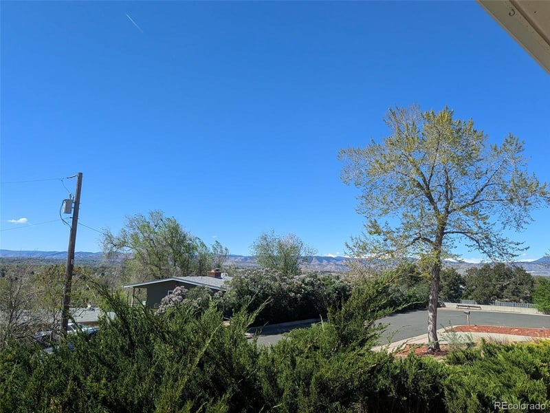 8223 62nd Pl, Arvada, CO 80004