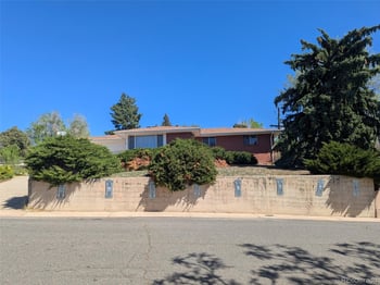 8223 62nd Pl, Arvada, CO 80004