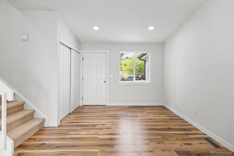 17485 Chenango Dr, Aurora, CO 80015