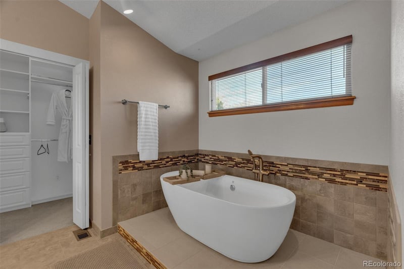 9246 Madras Ct, Highlands Ranch, CO 80130