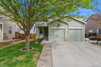 836 Mockingbird Ln, Brighton, CO 80601