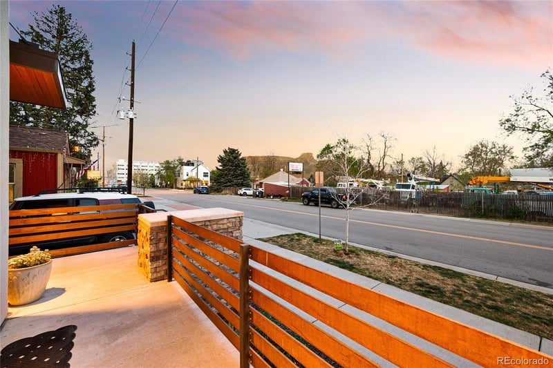 950 8th St, Golden, CO 80401